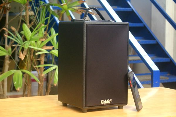 Loa Goldsound G23, công suất 40w, Bass 4 inch, Tress 2 inch, bluetooth 5.0, cổng rca, khe usb, thiết kế loa thùng gỗ cao 33 cm, rộng 20 cm, sâu 20 cm. Bảo hành 12 tháng