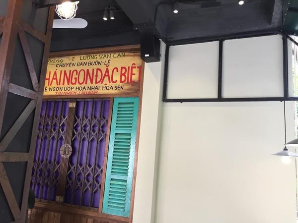 Hệ thống âm thanh cho AHA Cafe Nguyễn Hữu Huân, Amply 4 - 6 vùng âm lượng, loa được thiết kế riêng cho quán, bật lớn không tạp âm, miễn phí công lắp đặt, bảo hành dài hạn 5 năm.