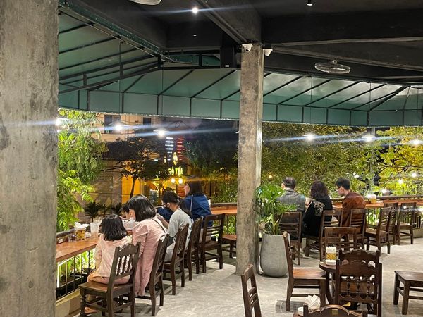 Hệ thống âm thanh cho AHA Cafe Văn Phú, Amply 4 - 6 vùng âm lượng, loa được thiết kế riêng cho quán, bật lớn không tạp âm, miễn phí công lắp đặt, bảo hành dài hạn 5 năm.