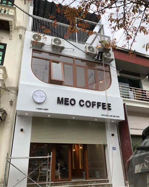 Lắp đặt loa âm trần cho quán MEO COFFEE, Amply 4 - 6 vùng âm lượng, loa được thiết kế riêng cho quán, bật lớn không tạp âm, miễn phí công lắp đặt, bảo hành dài hạn 5 năm.