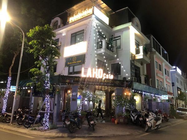 Loa cho LAHO cafe, khu 35 Lê Văn Thiêm, Hà Nội.