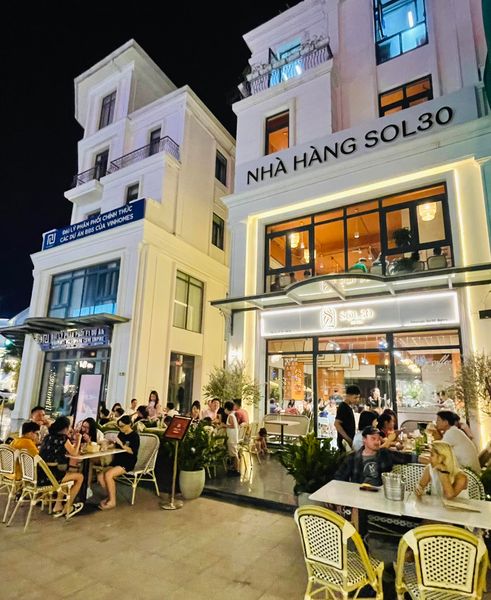 Loa nhà hàng Goldsound thi công hệ thống âm thanh cho Sol30 Bistro (Cafe & Restaurant)