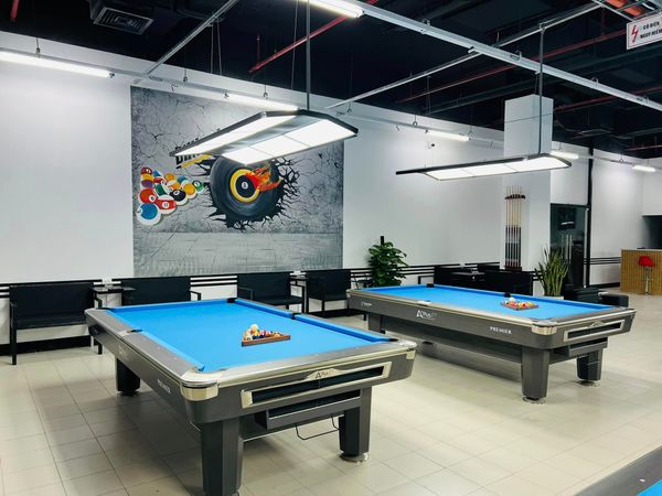 Loa cho Billiards Club 38, Hà Nội, Amply 4 - 6 vùng âm lượng, loa được thiết kế riêng cho quán, bật lớn không tạp âm, miễn phí công lắp đặt, bảo hành dài hạn 5 năm.