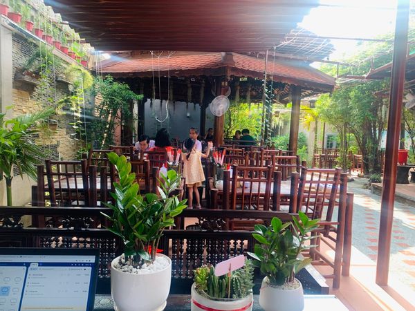 Hệ thống âm thanh cho Madame Huong Restaurant (miễn phí lắp đặt)