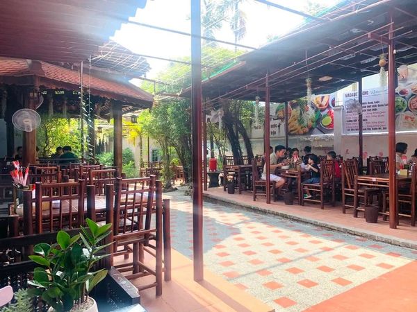 Hệ thống âm thanh cho Madame Huong Restaurant (miễn phí lắp đặt)