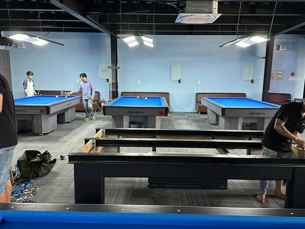 Hệ thống âm thanh cho Cậu Út Billiards Club, Amply 4 - 6 vùng âm lượng, loa được thiết kế riêng cho quán, bật lớn không tạp âm, miễn phí công lắp đặt, bảo hành dài hạn 5 năm.