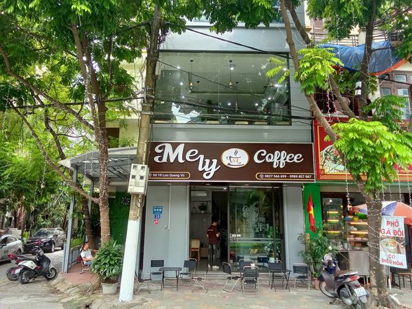 Lắp đặt loa âm trần cho Me ly Coffee Hà Nội, Amply 4 - 6 vùng âm lượng, loa được thiết kế riêng cho quán, bật lớn không tạp âm, miễn phí công lắp đặt, bảo hành dài hạn 5 năm.