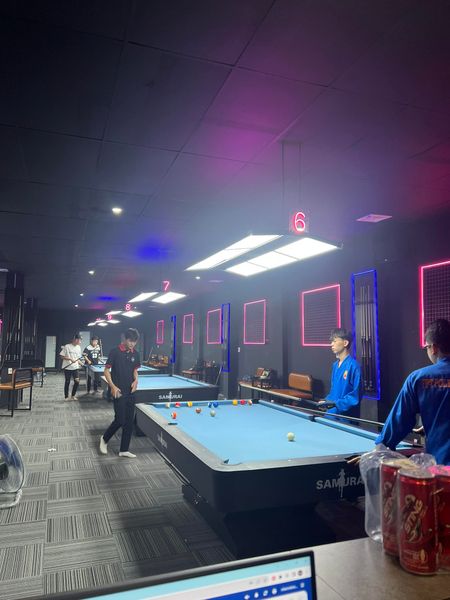 Loa cho Anna Billiards club Hà Nội, Amply 4 - 6 vùng âm lượng, loa được thiết kế riêng cho quán, bật lớn không tạp âm, miễn phí công lắp đặt, bảo hành dài hạn 5 năm.