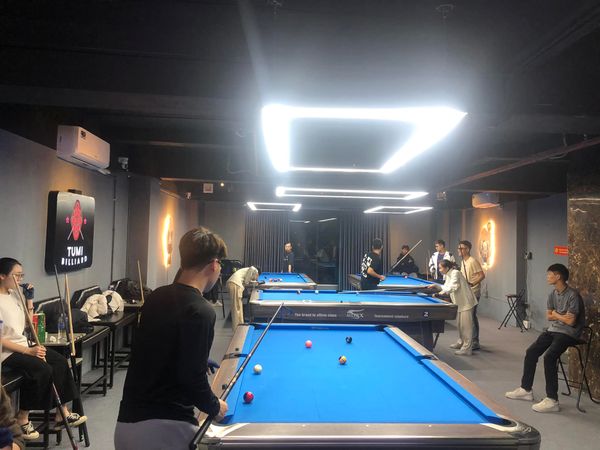 Loa cho quán bi-a TUMI Billiard, Amply 4 - 6 vùng âm lượng, loa được thiết kế riêng cho quán, bật lớn không tạp âm, miễn phí công lắp đặt, bảo hành dài hạn 5 năm.