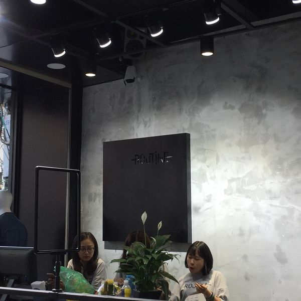 Loa cafe, Loa nhà hàng: Loa Goldsound lắp đặt tại Hệ thống cửa hàng thời trang Routine, Cầu Giấy, Hà Nội