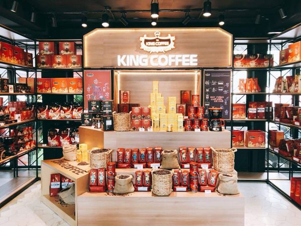 Loa cho King Coffee, Lê Lợi, tp Vũng Tàu, Amply 4 - 6 vùng âm lượng, loa được thiết kế riêng cho quán, bật lớn không tạp âm, miễn phí công lắp đặt, bảo hành dài hạn 5 năm.