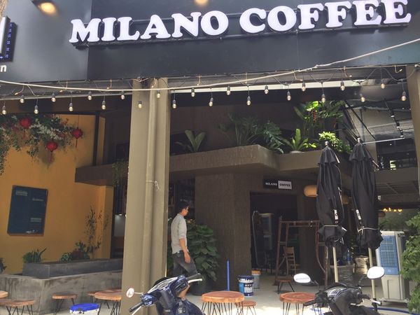 Hệ thống âm thanh cho Milano Coffee, TP Hồ Chí Minh, Amply 4 - 6 vùng âm lượng, loa được thiết kế riêng cho quán, bật lớn không tạp âm, miễn phí công lắp đặt, bảo hành dài hạn 5 năm.