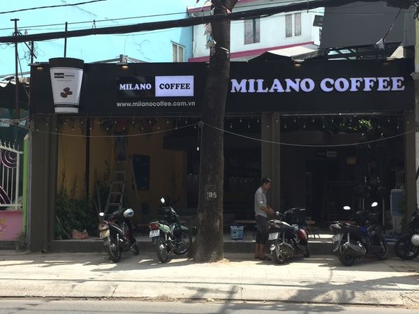 Hệ thống âm thanh cho Milano Coffee, TP Hồ Chí Minh, Amply 4 - 6 vùng âm lượng, loa được thiết kế riêng cho quán, bật lớn không tạp âm, miễn phí công lắp đặt, bảo hành dài hạn 5 năm.