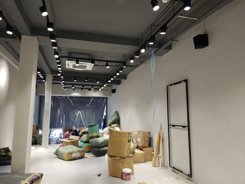 Loa shop thời trang: Loa Goldsound lắp đặt âm thanh cho chuỗi thời trang Routine, 259 Ba Cu Thành phố Vũng Tàu