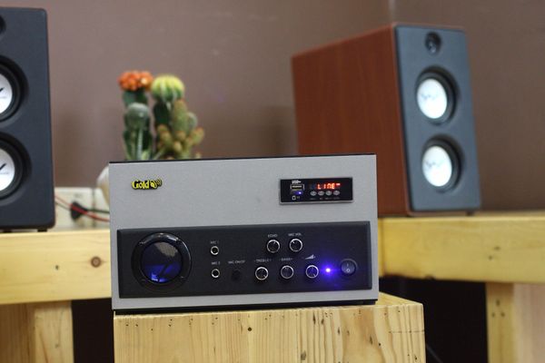 Loa cafe, Loa nhà hàng: Dàn Hifi âm ly rời Amply W200  loa W60 Hippie style.