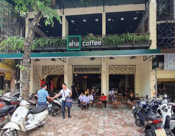 Hệ thống âm thanh cho Aha Cafe 100 Thái Thịnh, Đống Đa, Amply 4 - 6 vùng âm lượng, loa được thiết kế riêng cho quán, bật lớn không tạp âm, miễn phí công lắp đặt, bảo hành dài hạn 5 năm.