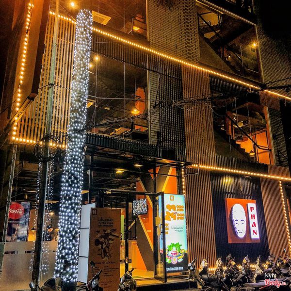 Loa cho nhà hàng Lẩu Phan, Láng Hạ, Amply 4 - 6 vùng âm lượng, loa được thiết kế riêng cho quán, bật lớn không tạp âm, miễn phí công lắp đặt, bảo hành dài hạn 5 năm.