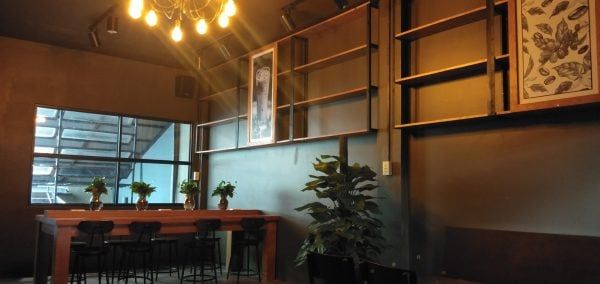 Hệ thống âm thanh cho Milano Coffee, TP Hồ Chí Minh, Amply 4 - 6 vùng âm lượng, loa được thiết kế riêng cho quán, bật lớn không tạp âm, miễn phí công lắp đặt, bảo hành dài hạn 5 năm.