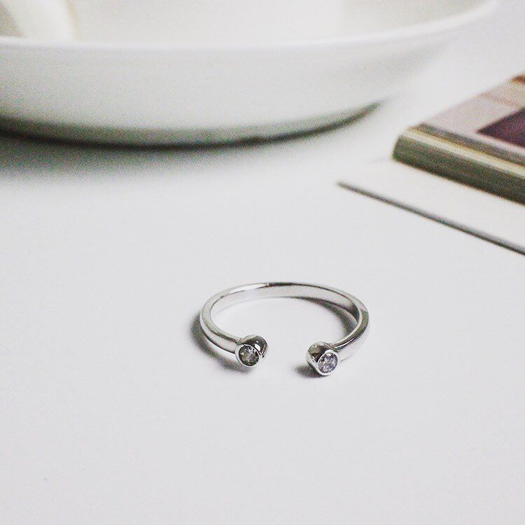 Nhẫn bạc Two gems