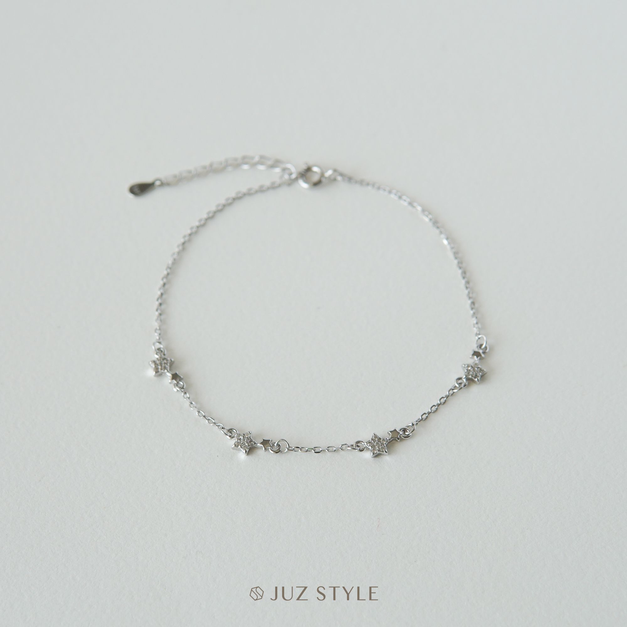 Lắc chân bạc Stars