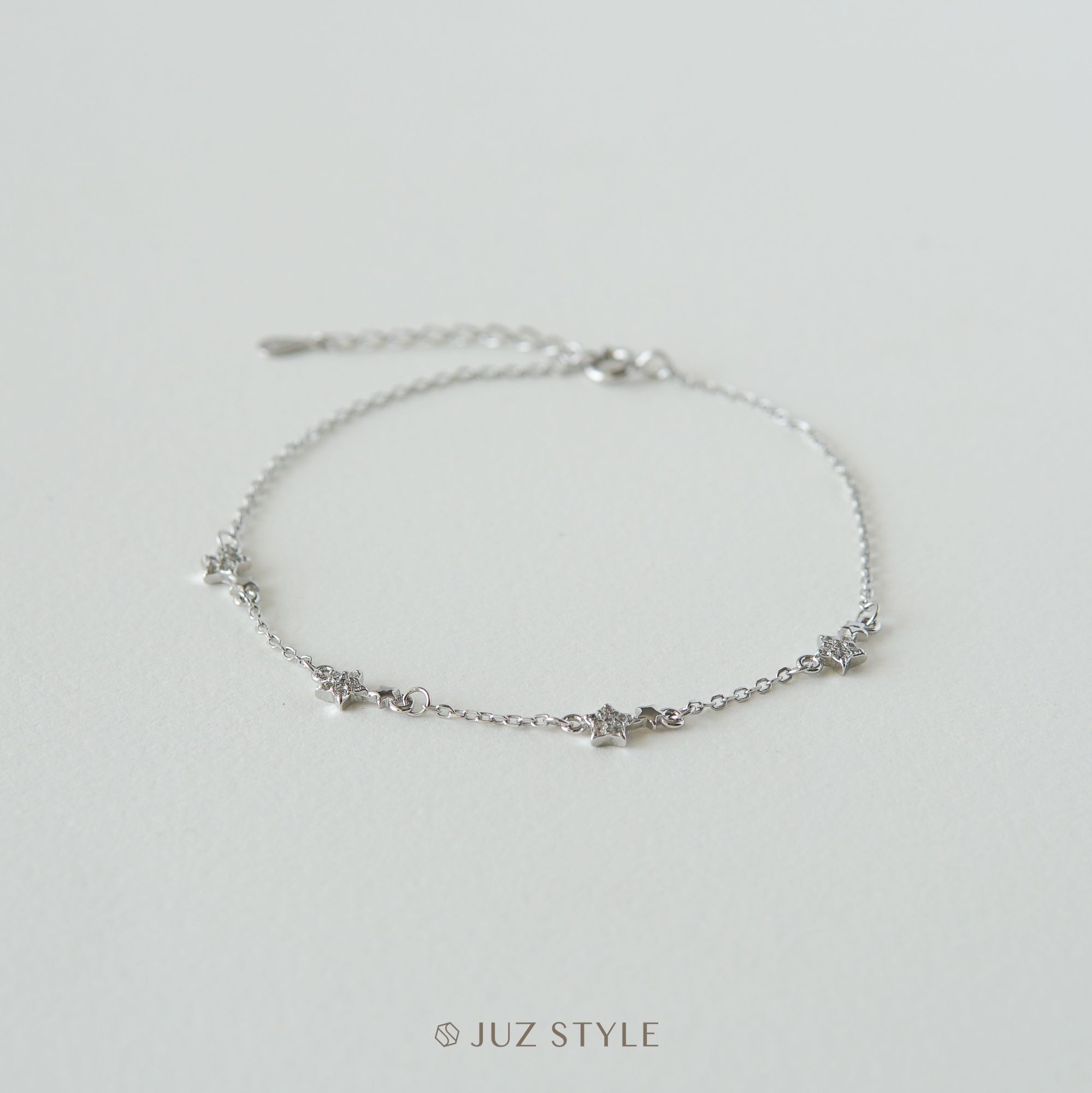 Lắc chân bạc Stars