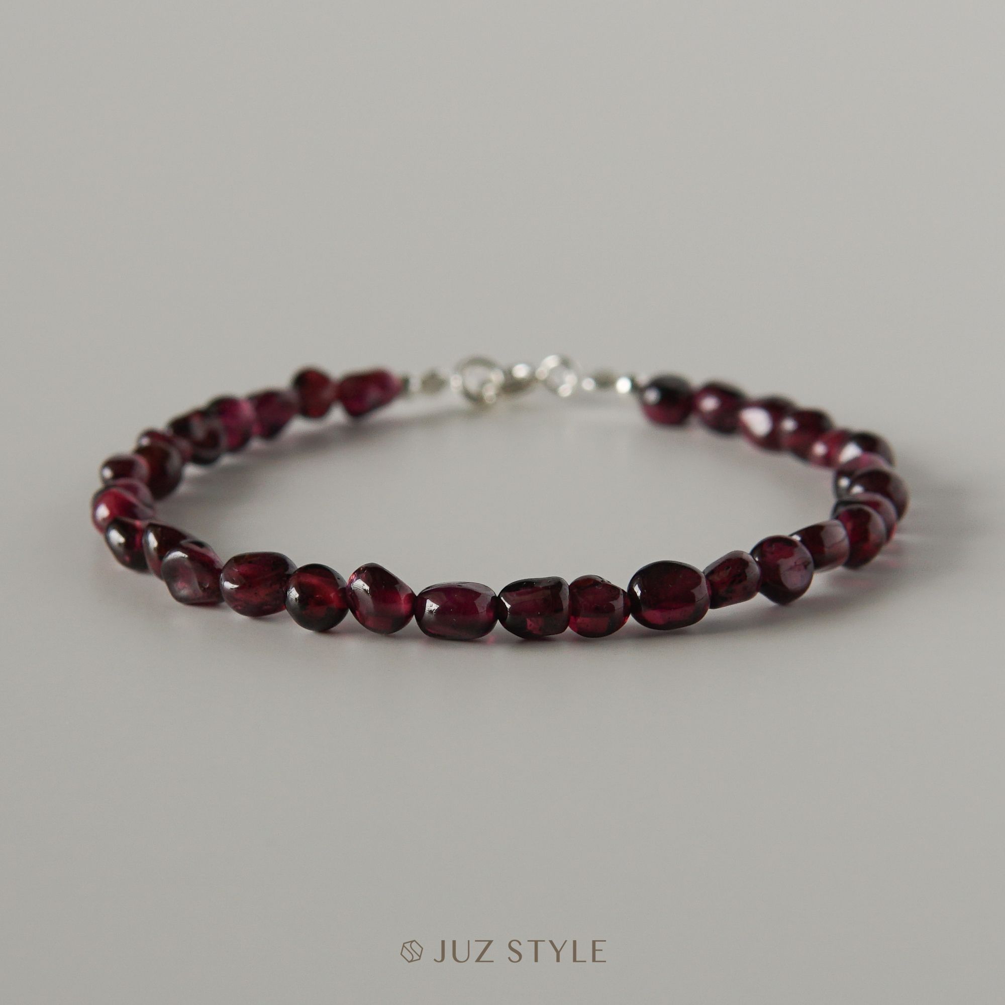  Vòng tay đá Garnet đỏ tía peble 4mm 