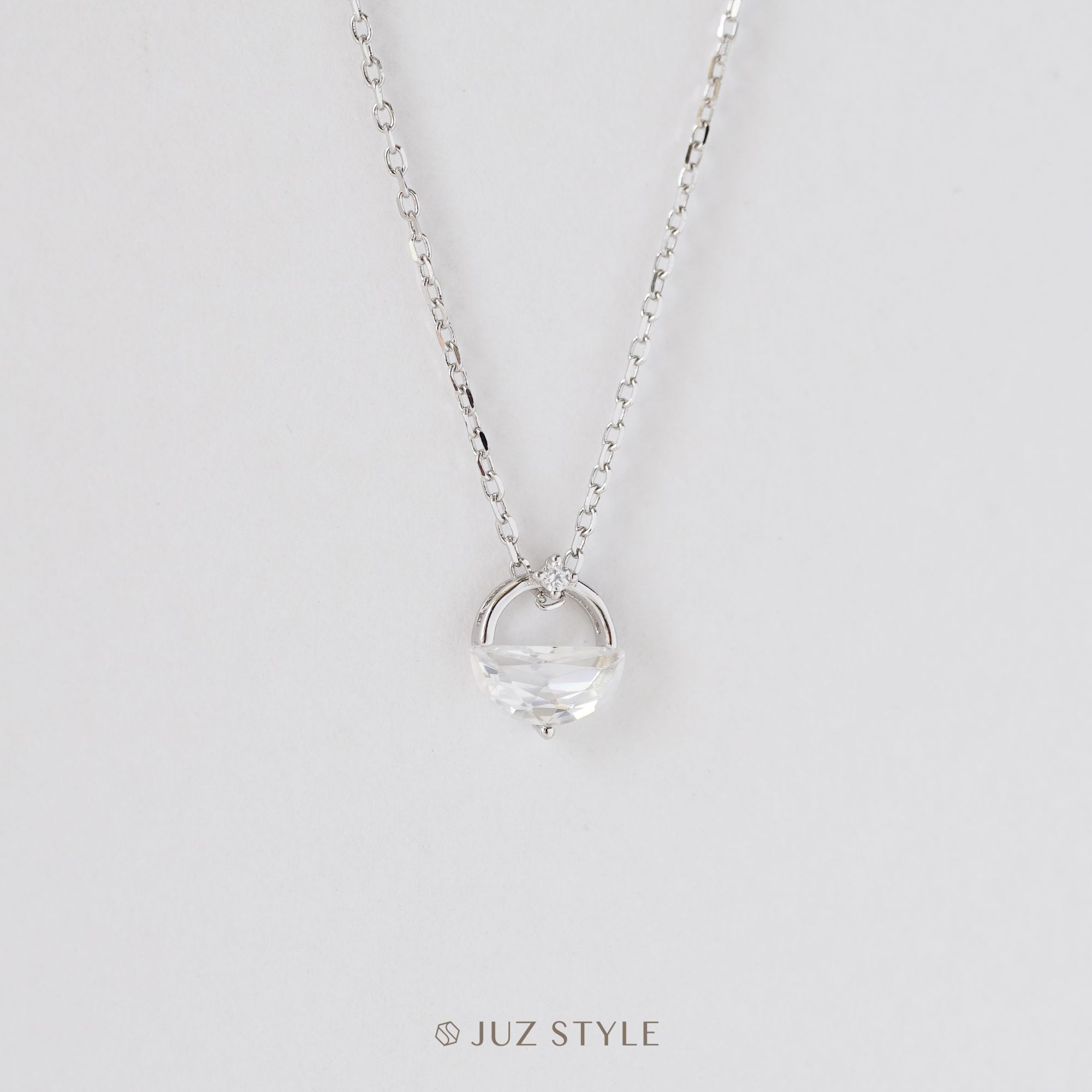 Dây chuyền bạc Half-moon CZ