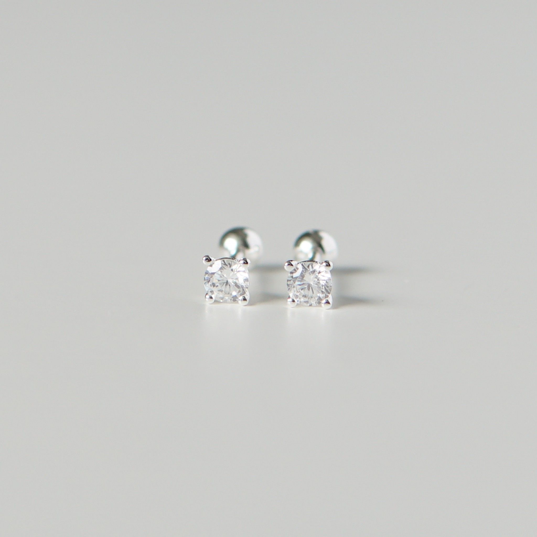 Bông tai bạc CZ Point ballstuds