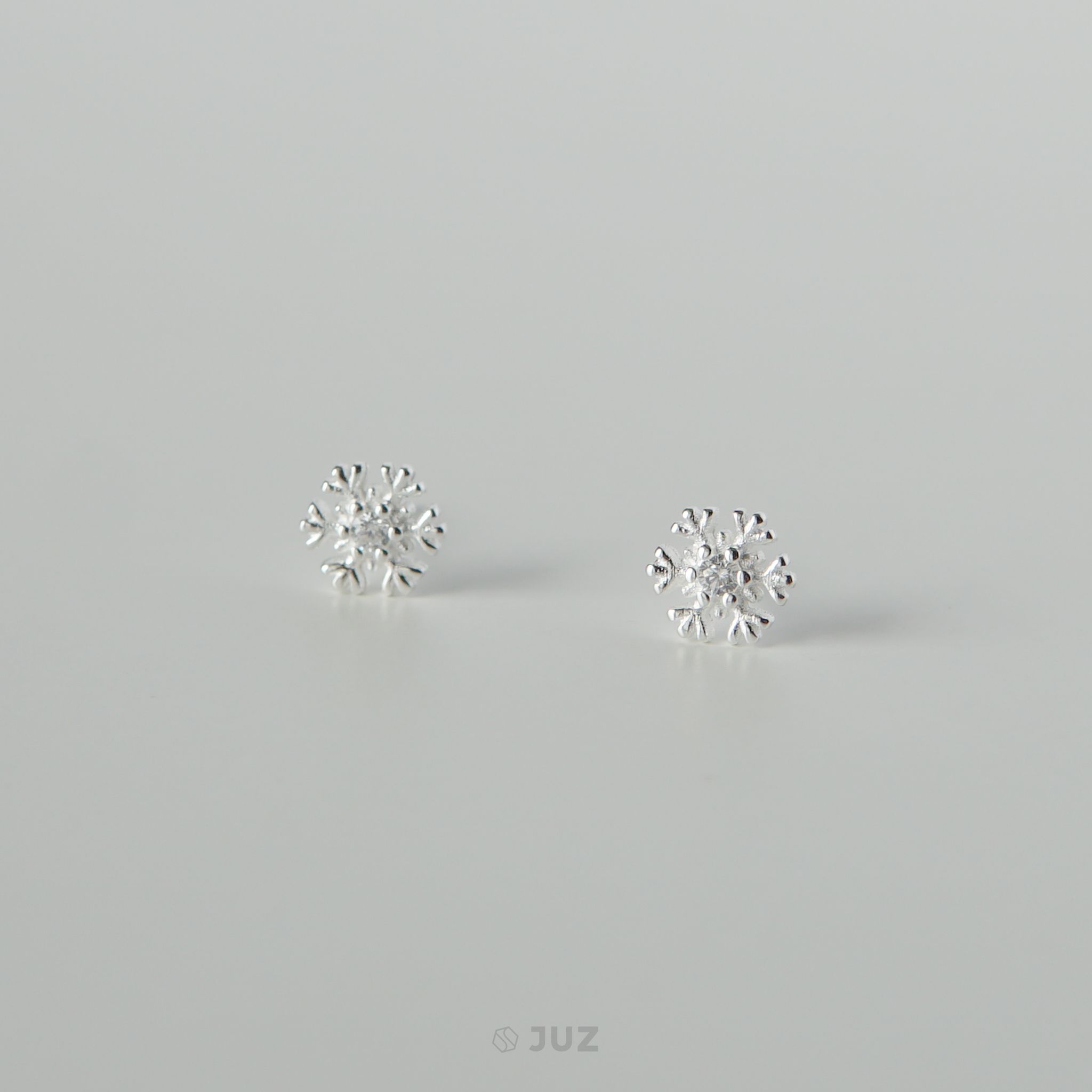 Bông tai bạc Snowflake CZ