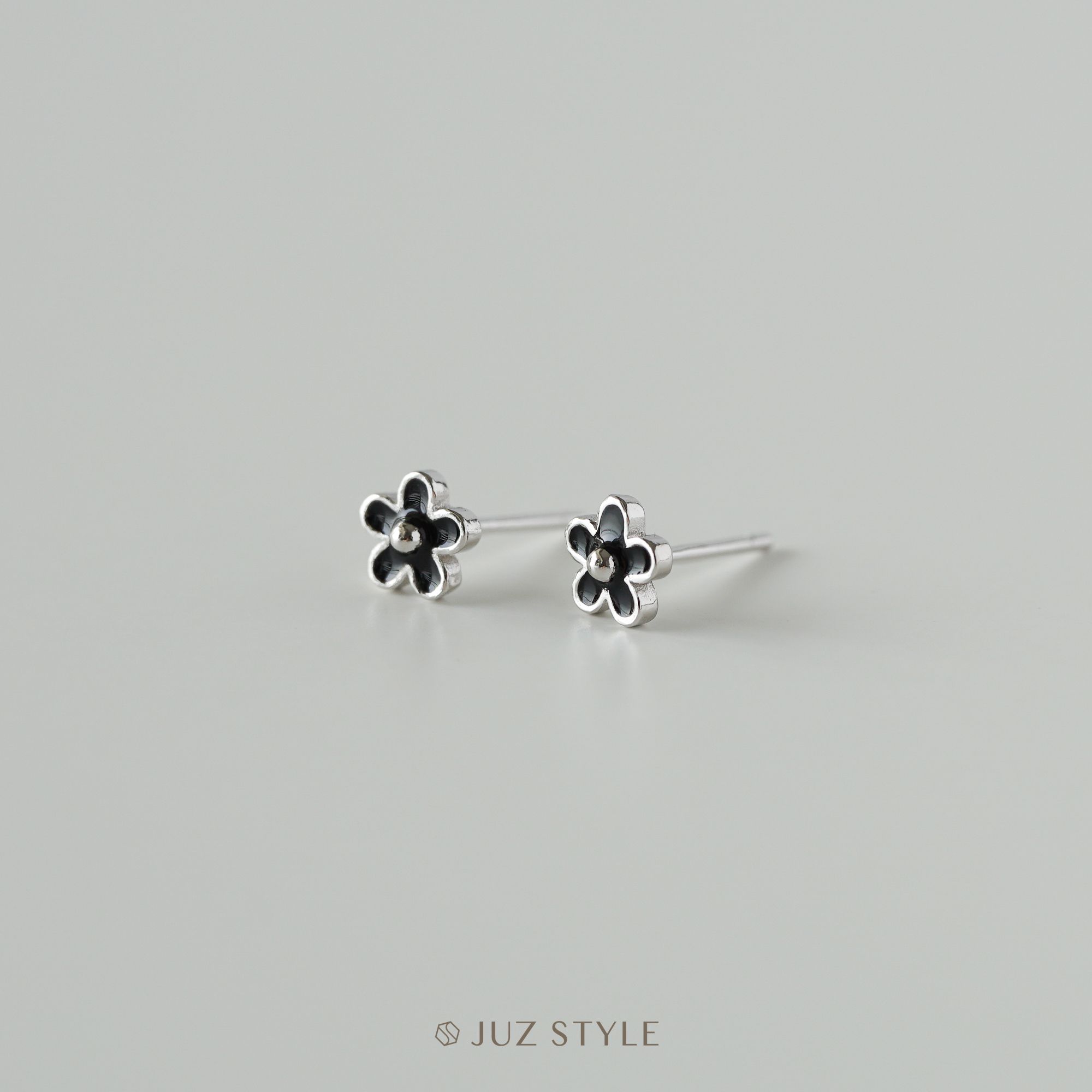 Bông tai bạc Black flower