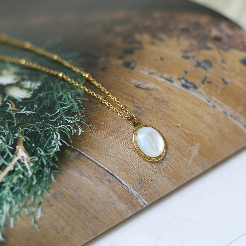 Dây chuyền mặt đá xà cừ oval