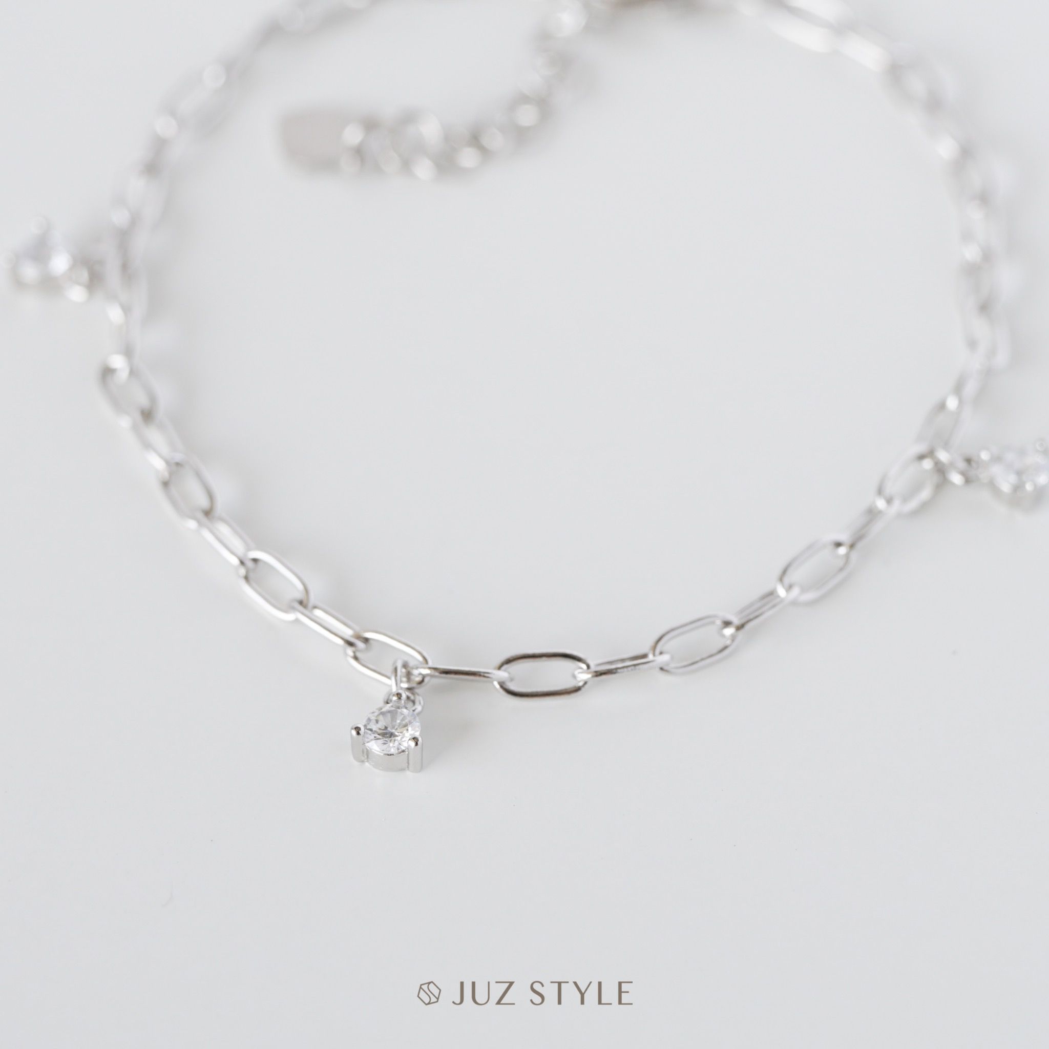  Lắc tay bạc Oval chain & Cz charm 
