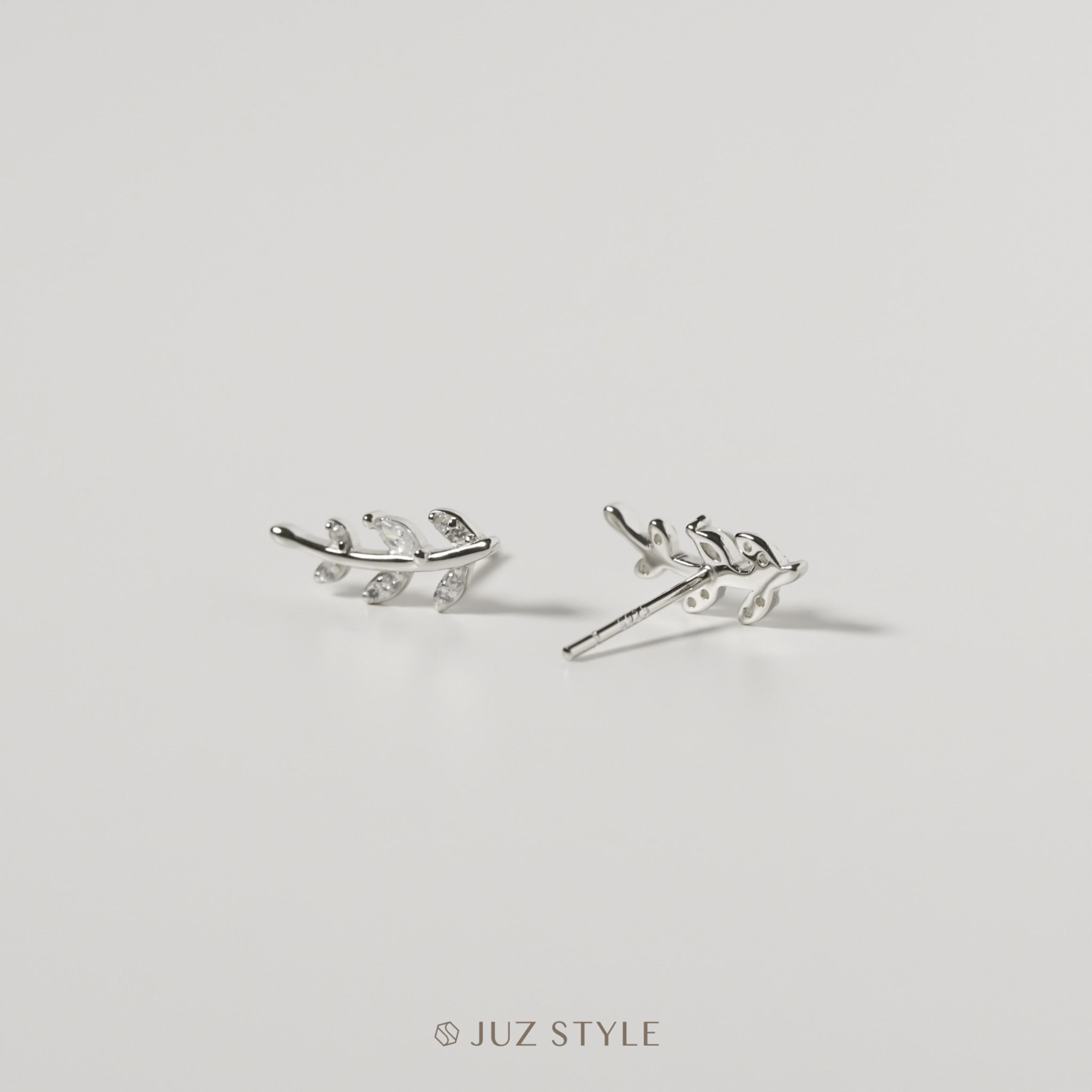 Bông tai bạc Cz Olive