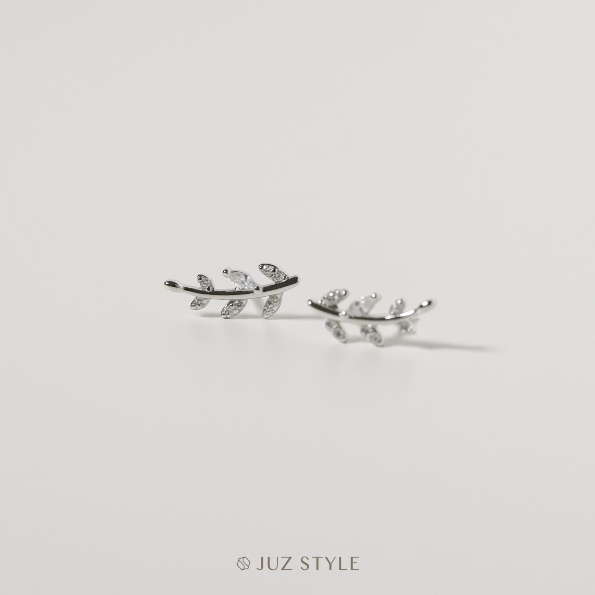 Bông tai bạc Cz Olive