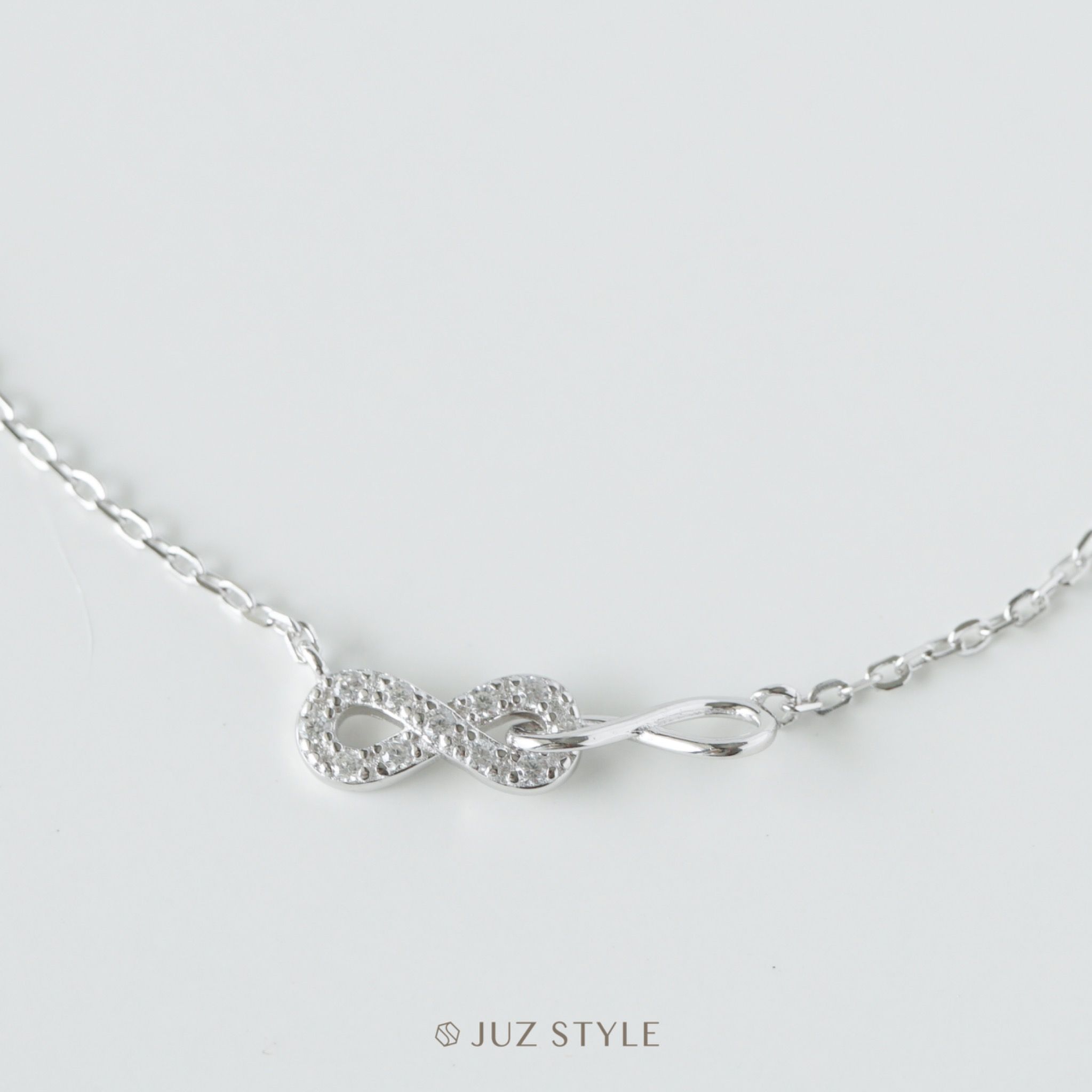 Lắc chân bạc Infinity Cz