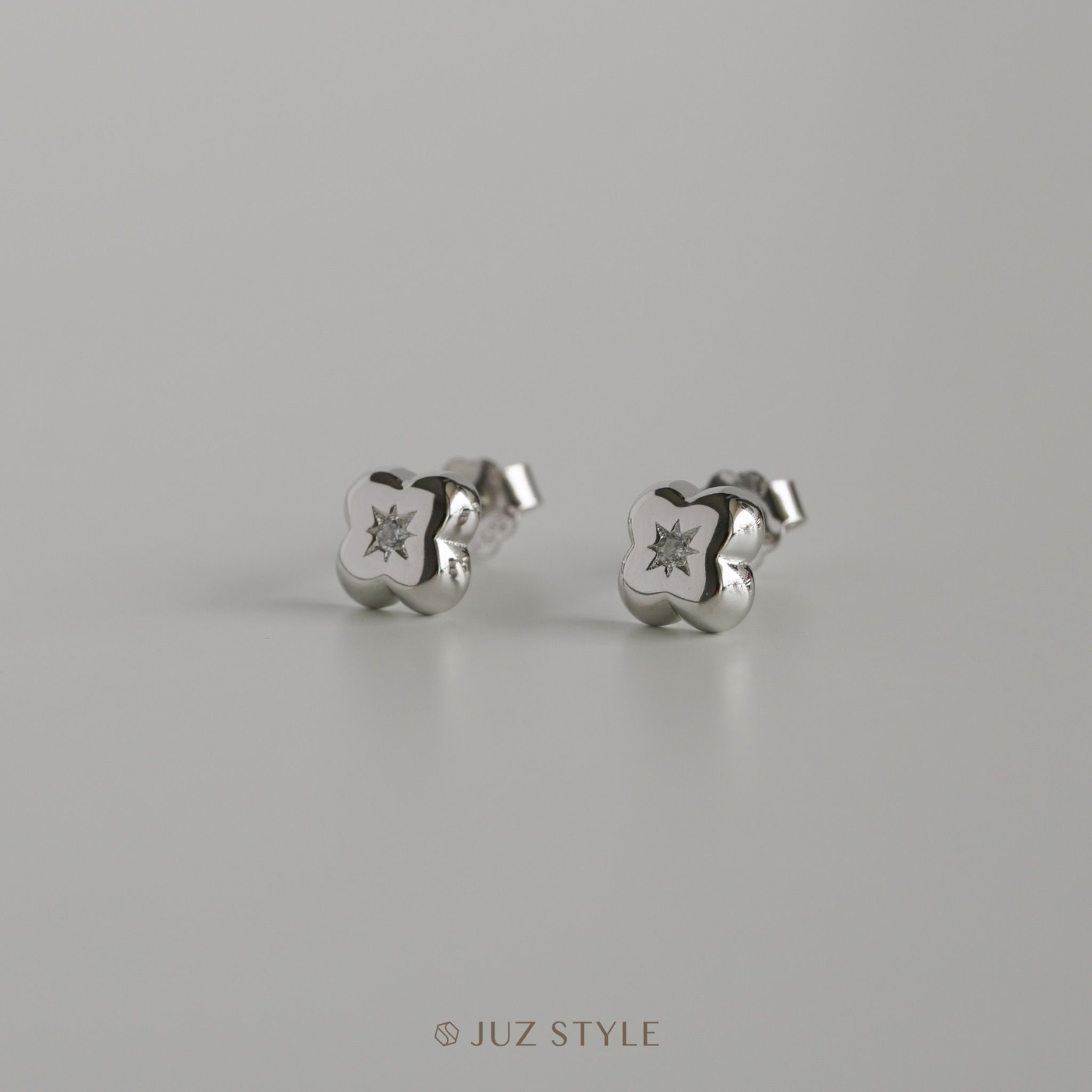 Bông tai bạc Clover Cz
