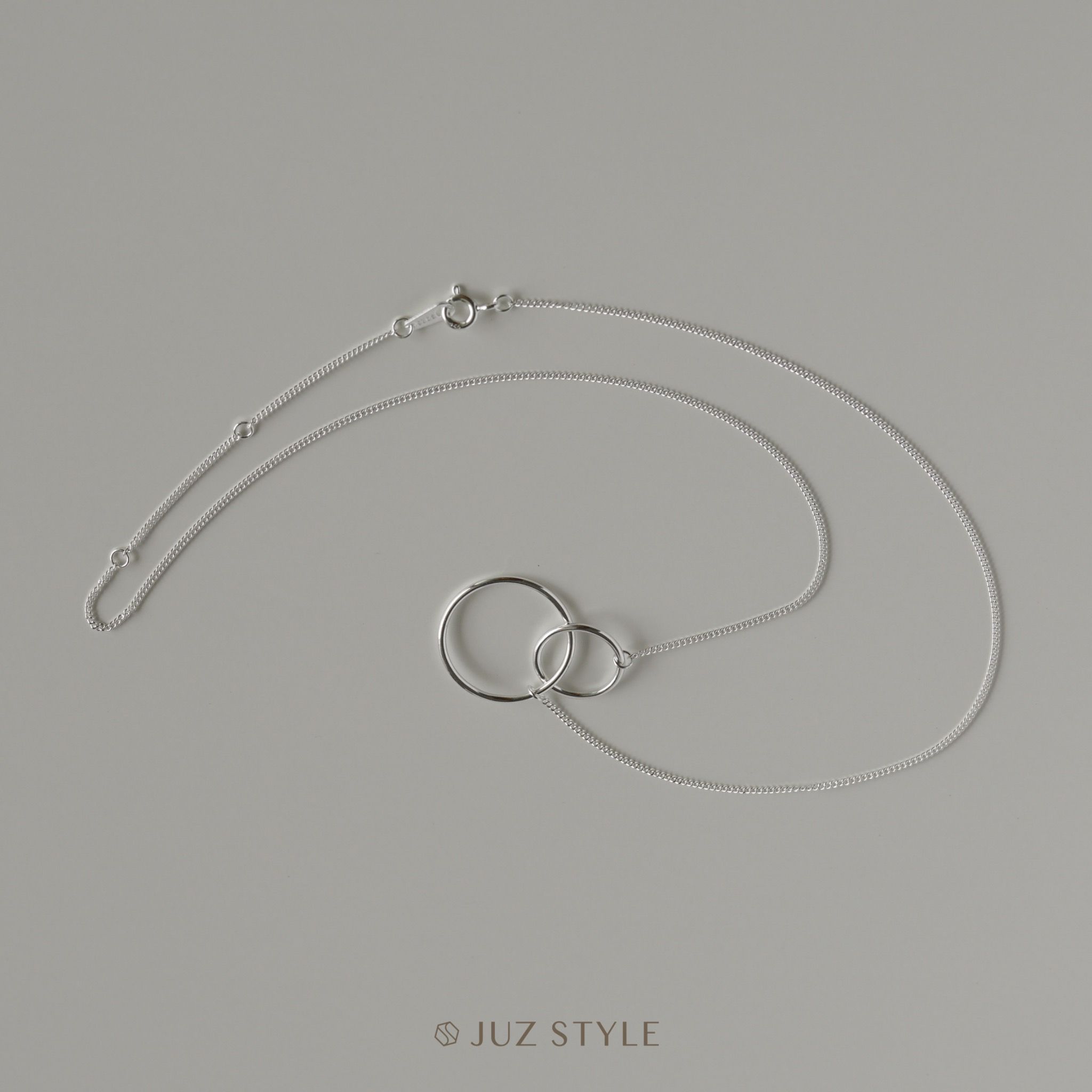 Dây chuyền bạc The Loop