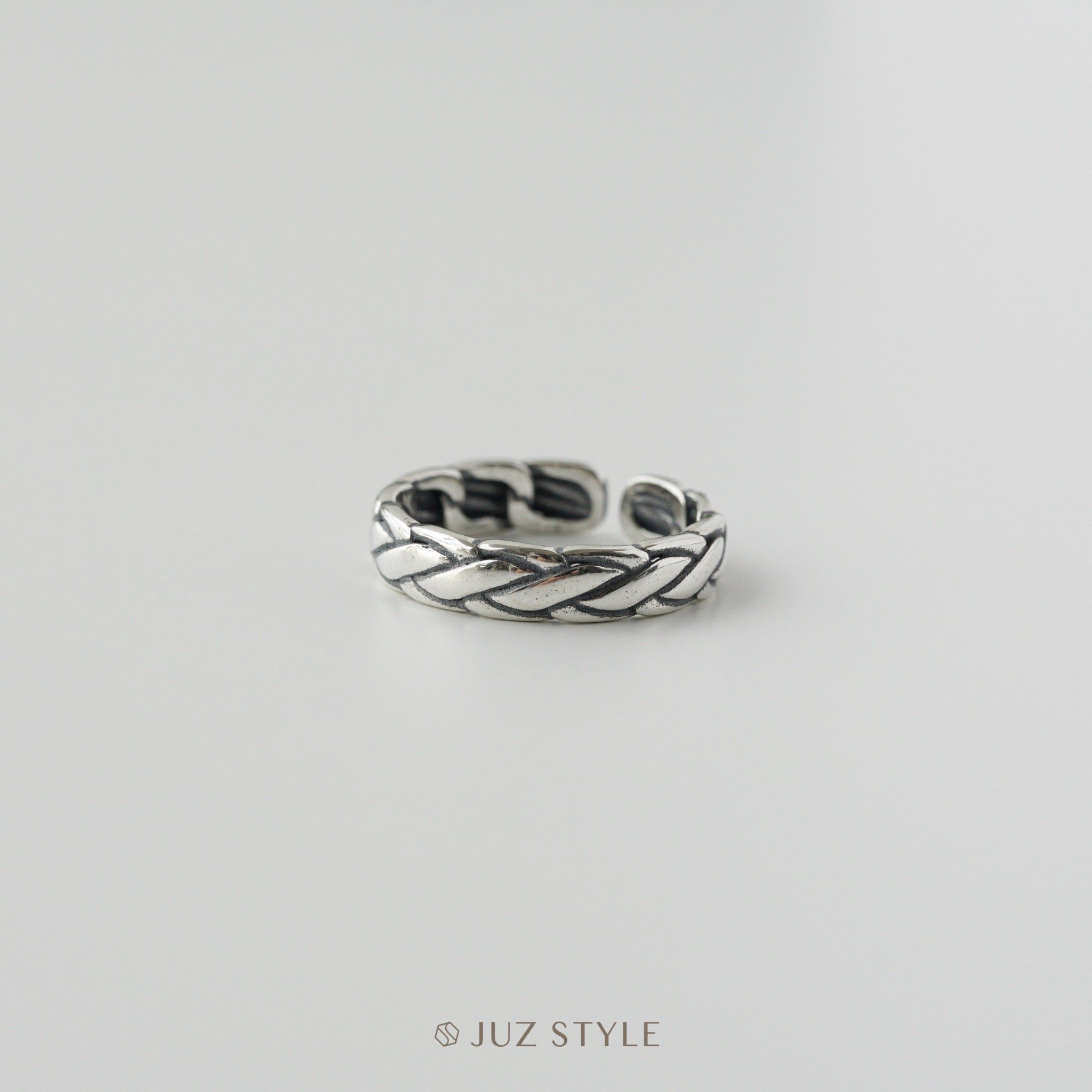 Nhẫn bạc Vintage Twist