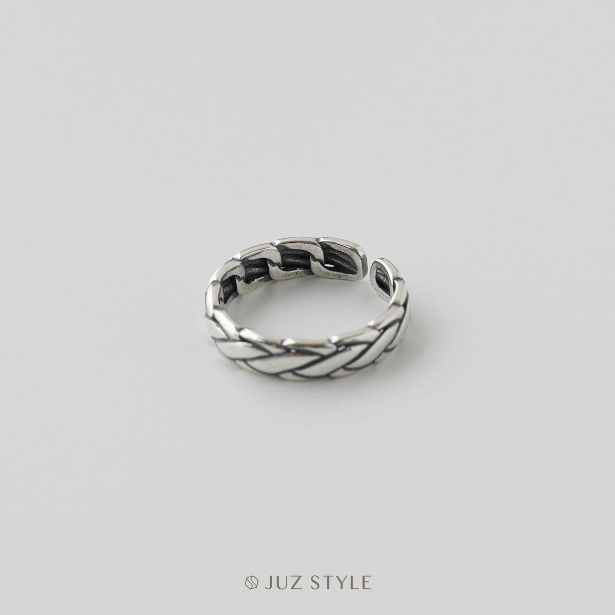 Nhẫn bạc Vintage Twist
