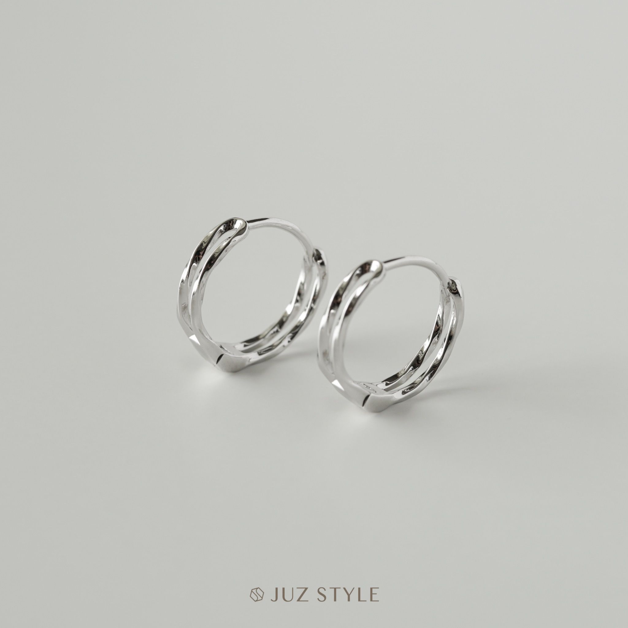 Bông tai bạc Double twisted line hoop