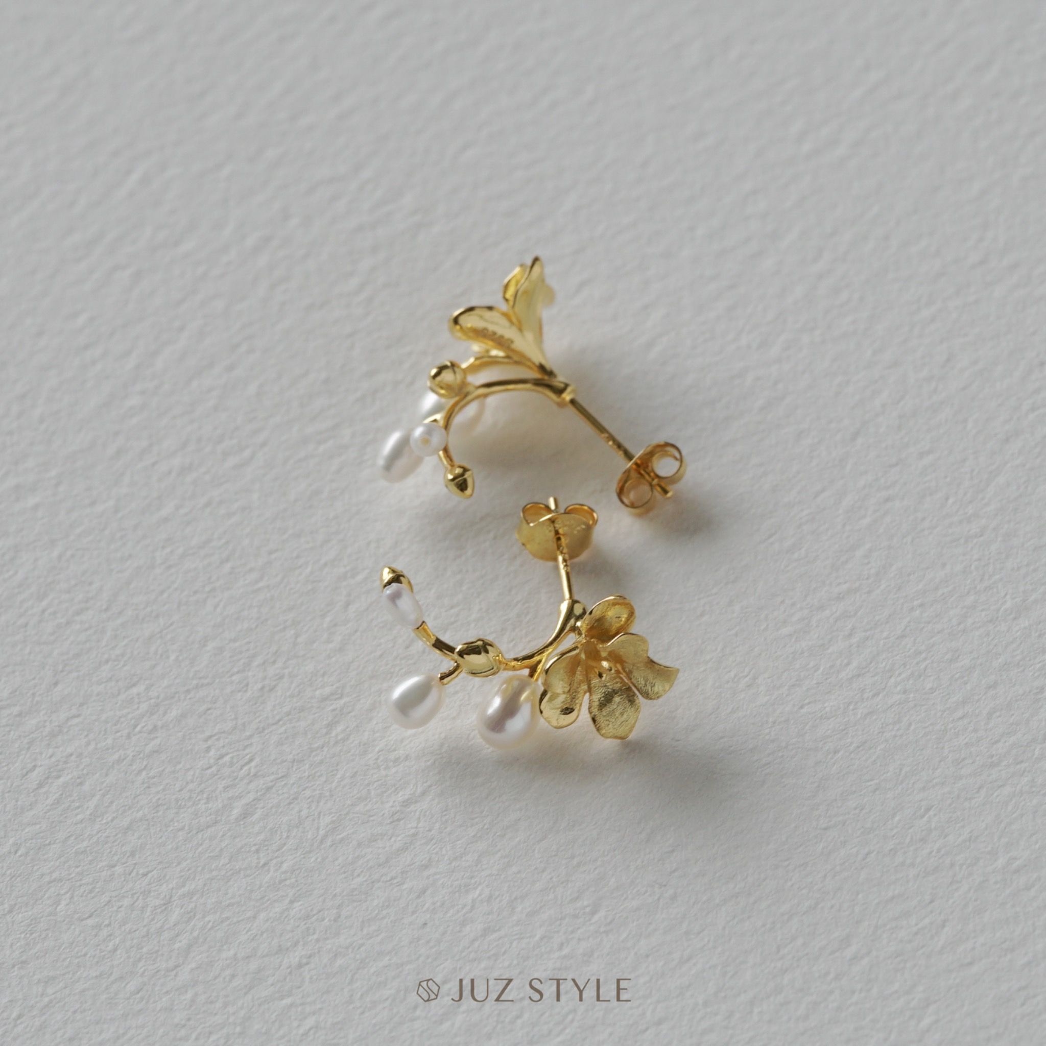 Bông tai bạc mạ vàng Freesia with pearl