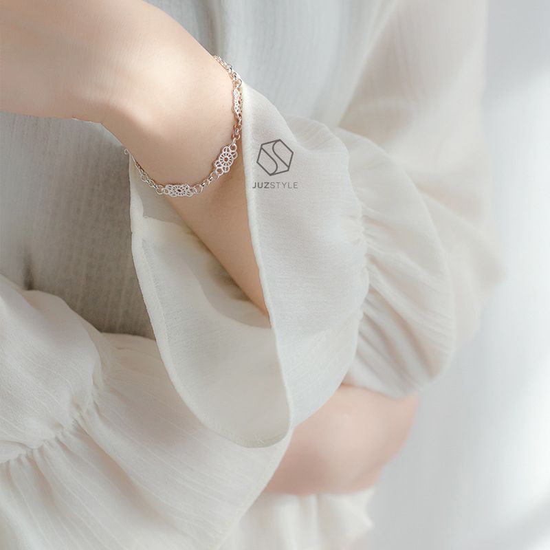 Lắc tay bạc Renn