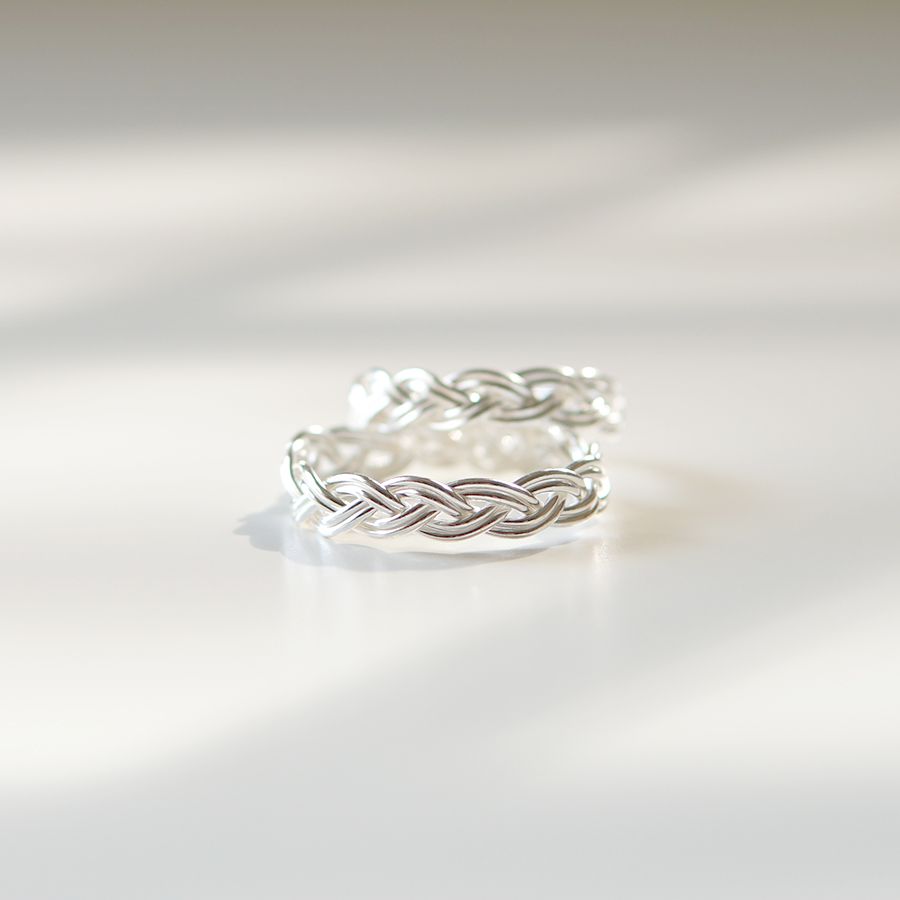 Nhẫn bạc Twisted
