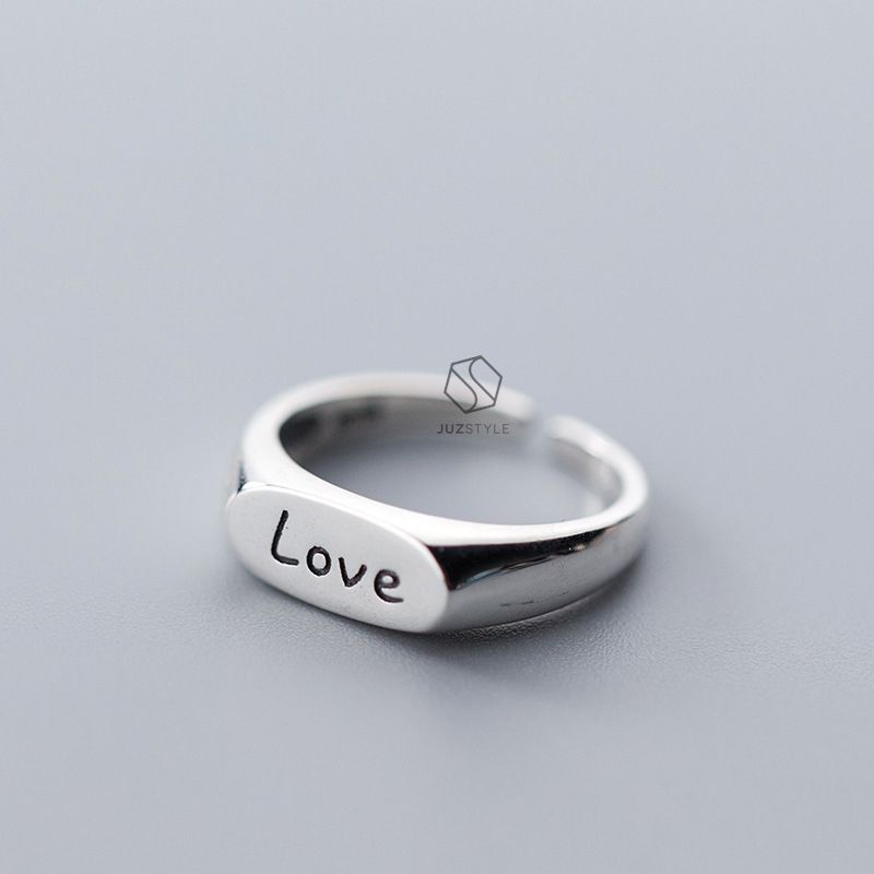 Nhẫn bạc Oval signet with Love Engraving