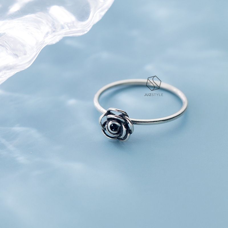 Nhẫn bạc Black rosie line