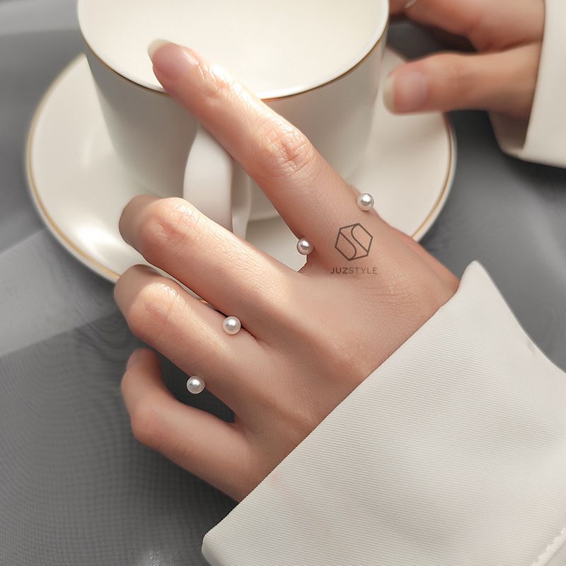 Nhẫn bạc Two pearl dots