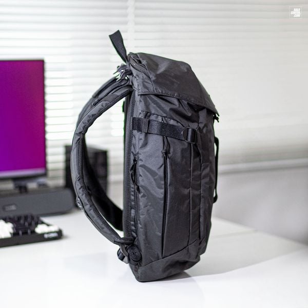 Ba lô Targus SolLite 15.6" Laptop Black TSB971GL