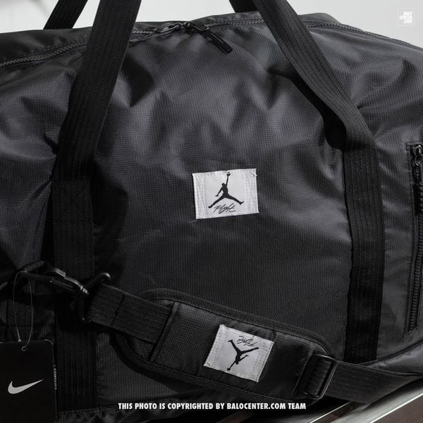 Jordan airborne new arrivals weekender duffle bag