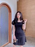 Đầm thiết kế đen cổ vuông tay phồng cao cấp