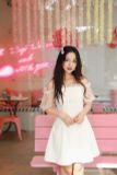 Đầm thiết kế xòe trắng trễ vai xinh xắn